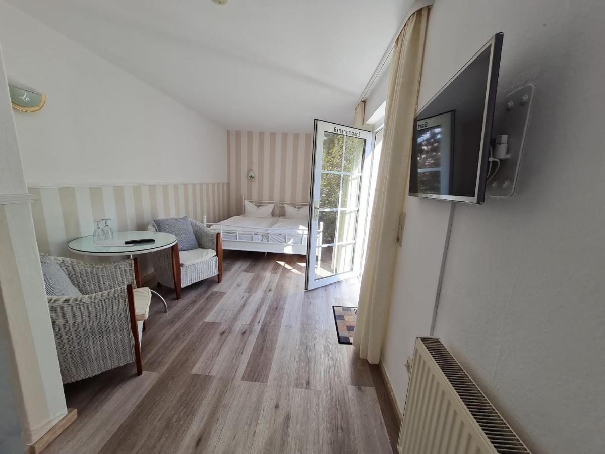 Pension Bergen Bergen Auf Rugen Exterior photo