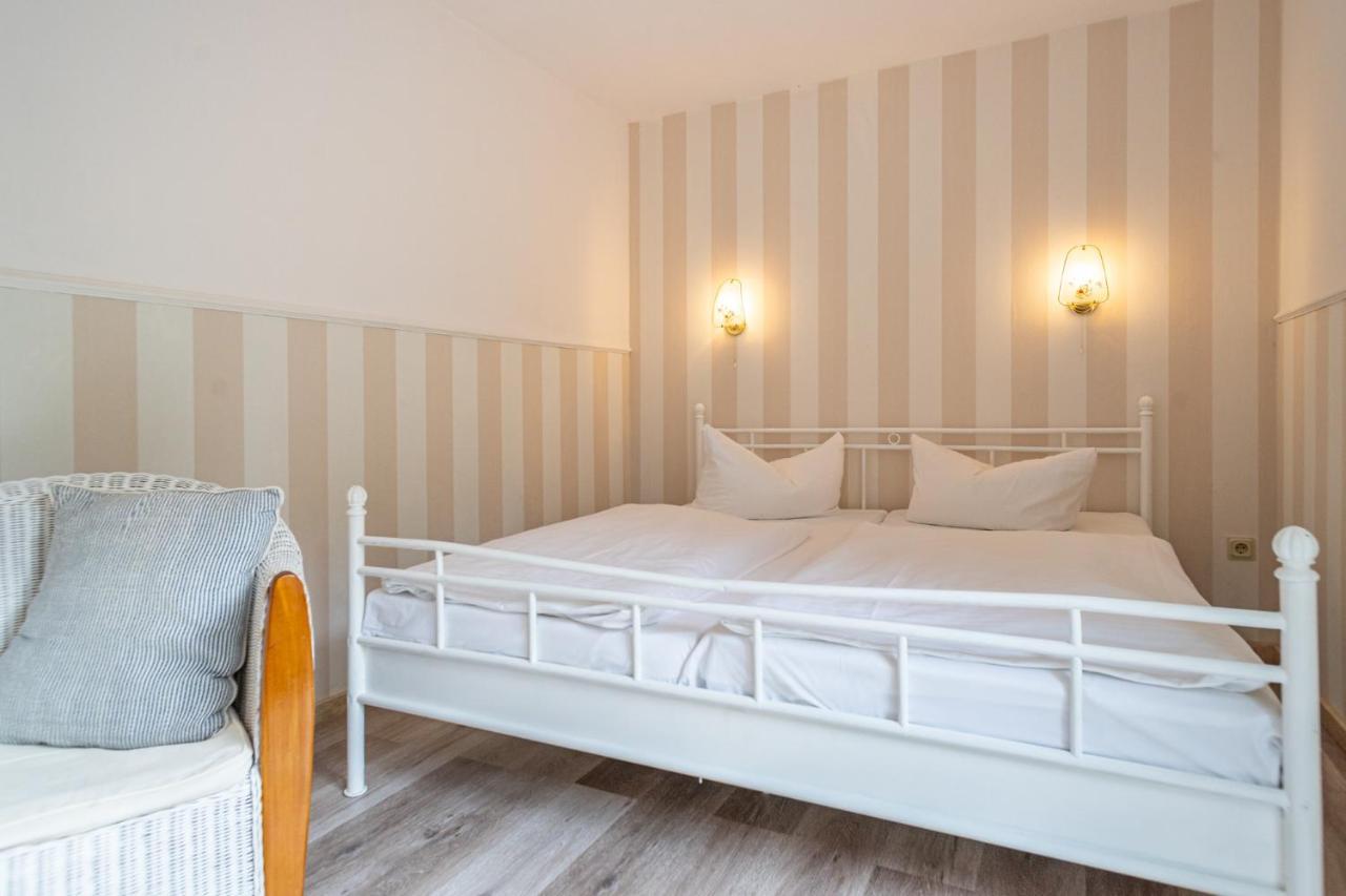 Pension Bergen Bergen Auf Rugen Exterior photo
