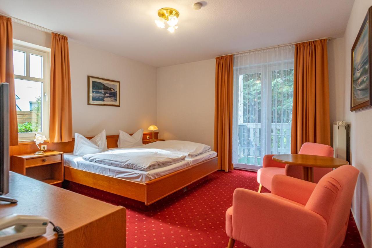 Pension Bergen Bergen Auf Rugen Exterior photo